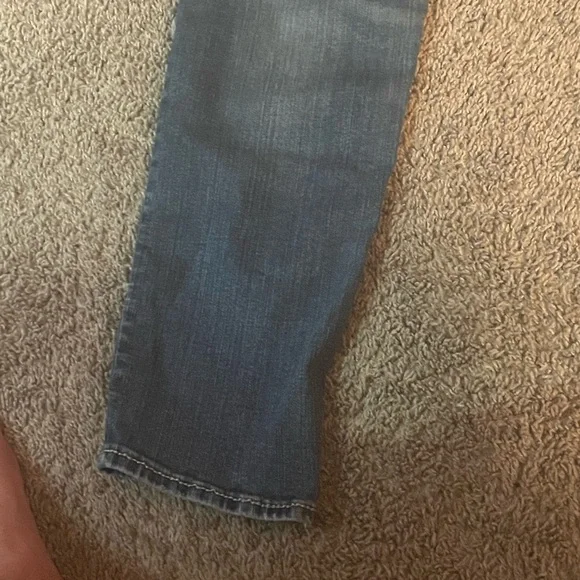 Silver Jeans girlfriend fit straight leg worn very little a little distressed - Picture 8 of 10